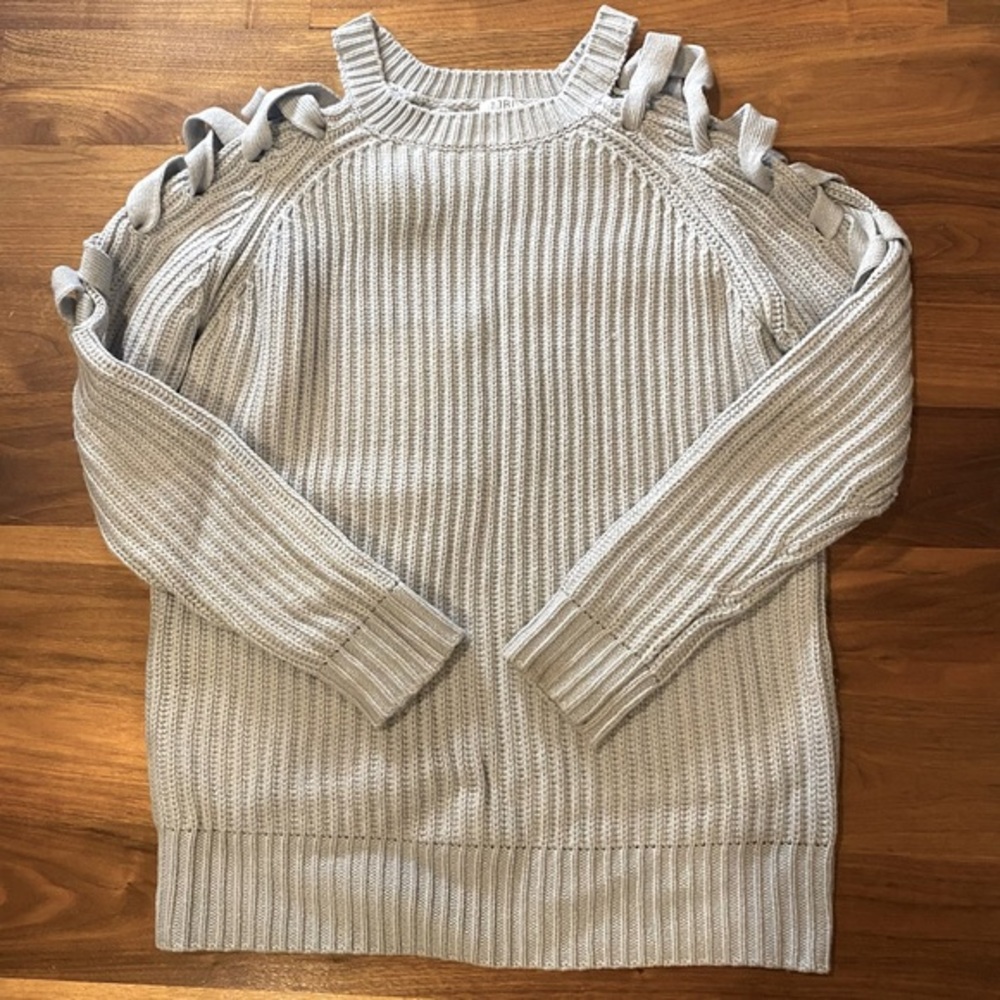 TOBI LACE UP GRAY SWEATER | SZ S - Picture 7 of 7